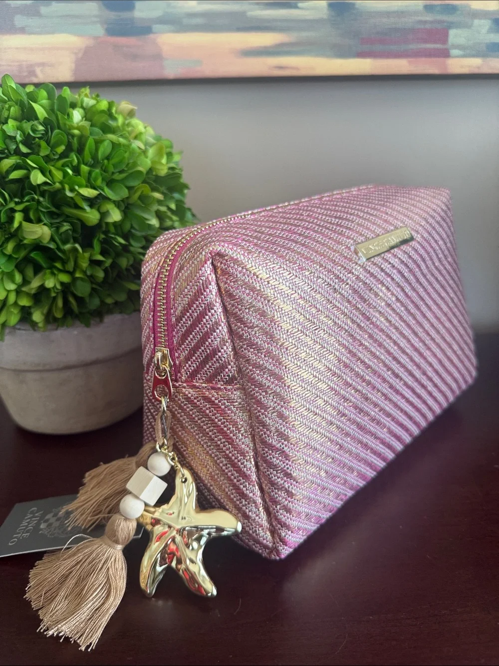 VINCE CAMUTO 💄IRIDESCENT PINK COSMETIC BAG💄 WITH TASSEL CHARMS 🌟NWT🌟